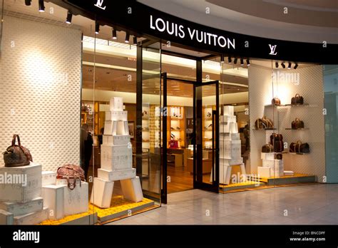 louis vuitton near me now|louis vuitton showroom near me.